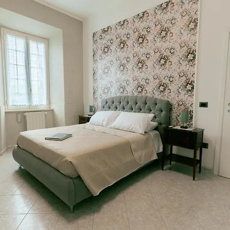 Le Delle Rose Lägenhet Civitavecchia